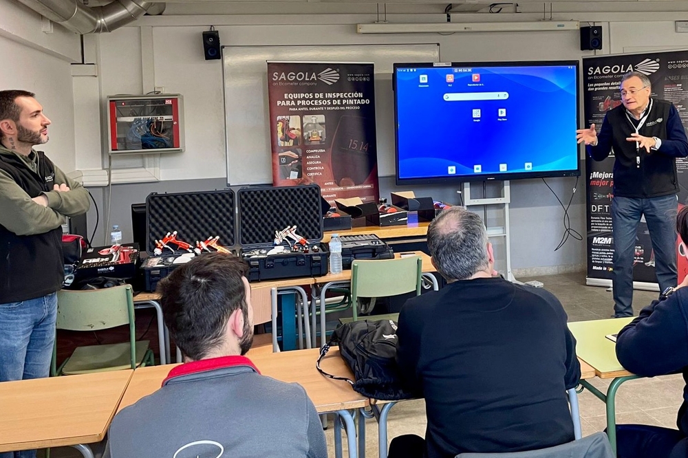Sagola refuerza su compromiso con la formación en carrocería con una jornada técnica en Barcelona