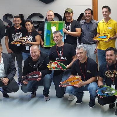 Artistas del custom visitan Sagola